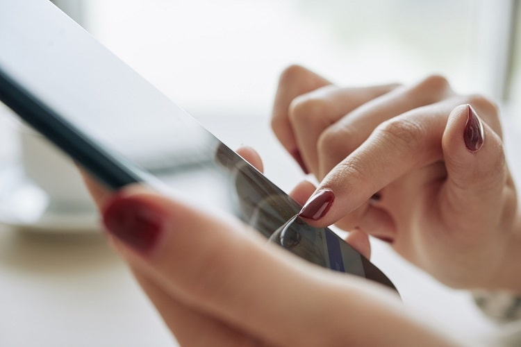 کاراکتر یعنی چی