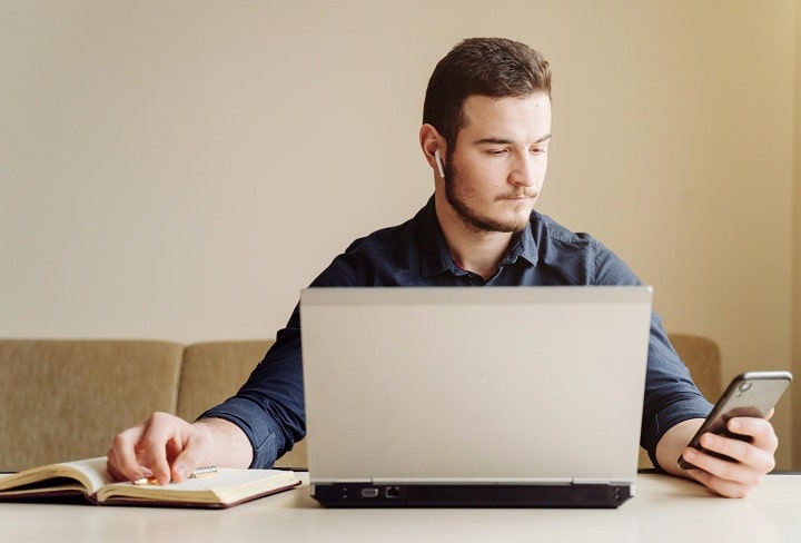  شغل های اینترنتی برای دانشجویان 